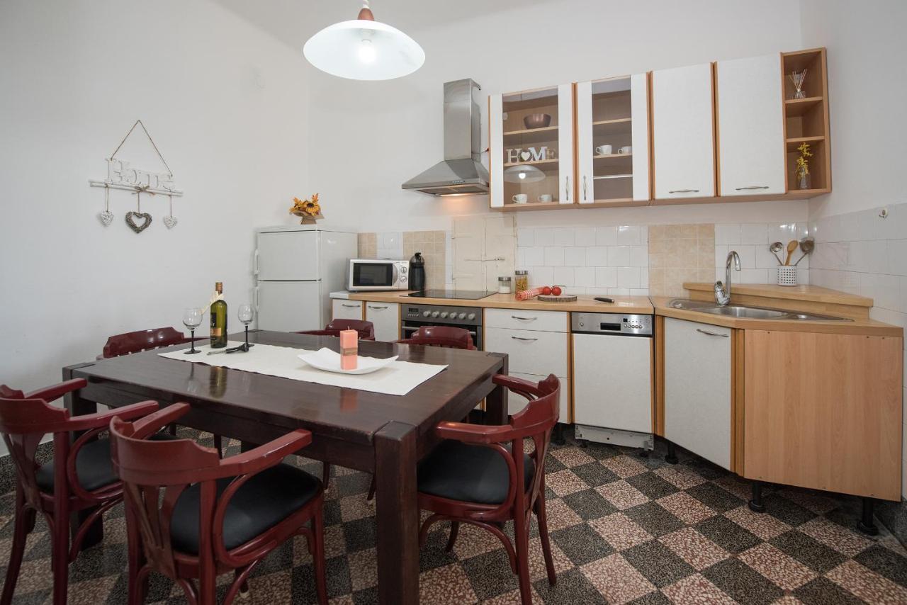 Apartments Smoky M Novalja Extérieur photo